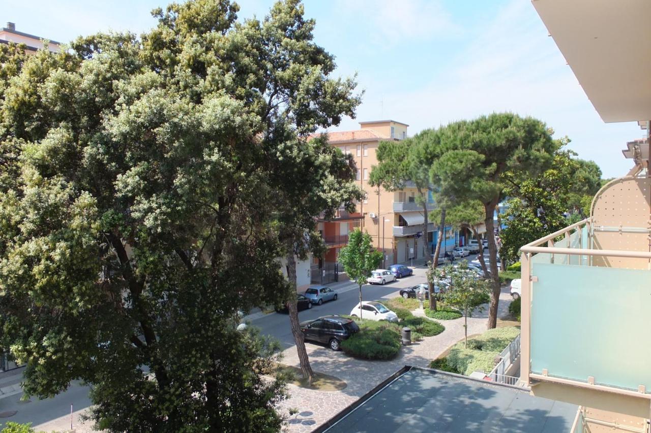Hotel Nettuno Sottomarina Exterior foto