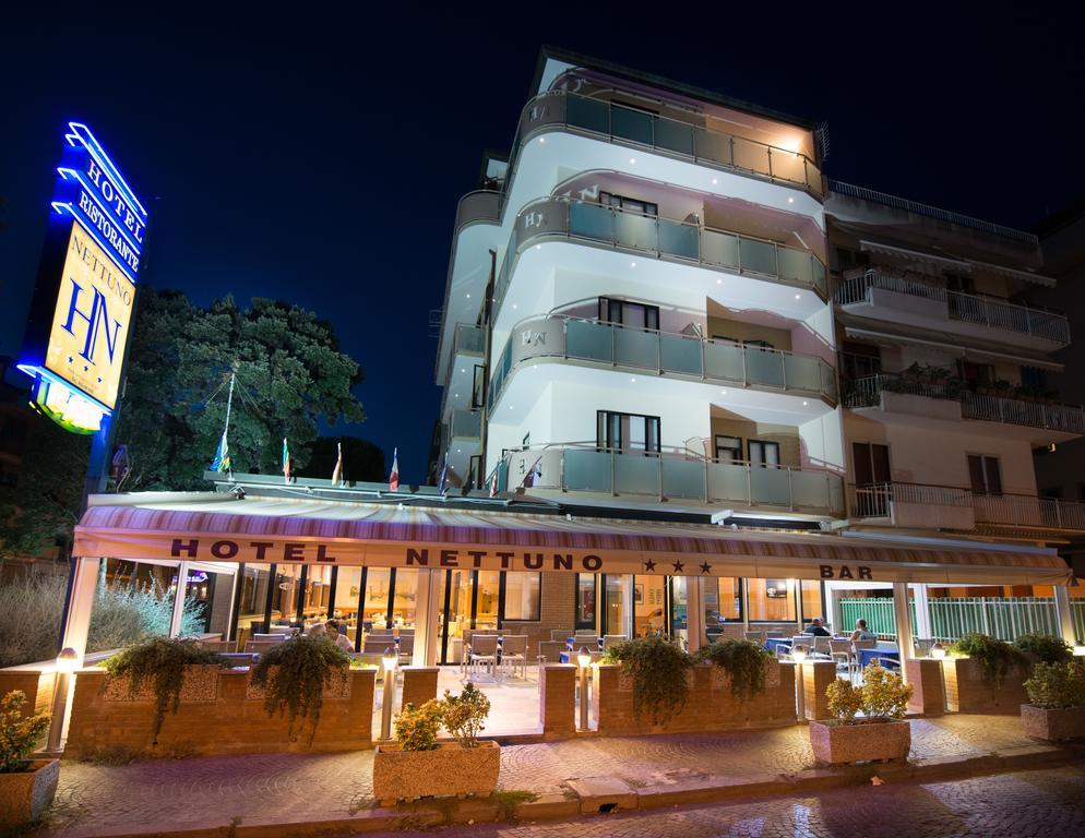 Hotel Nettuno Sottomarina Exterior foto